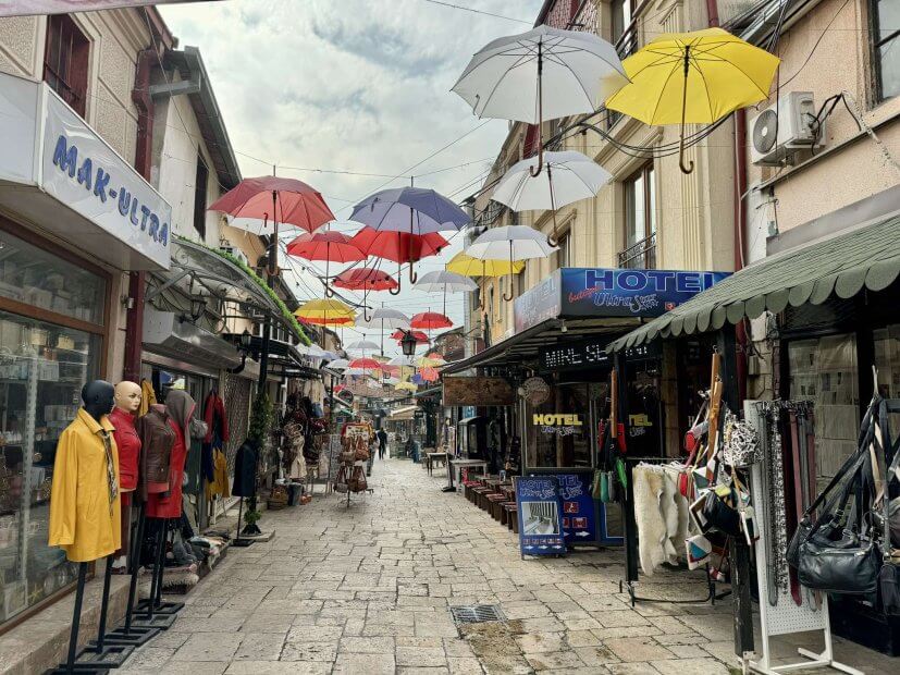 pětidenní přejezd z ČR na Peloponés do Řecka se zastávkou ve SKopje (na fotce)